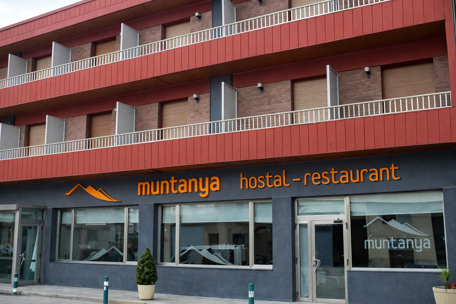 Façana del Hostal Restaurant Muntanya